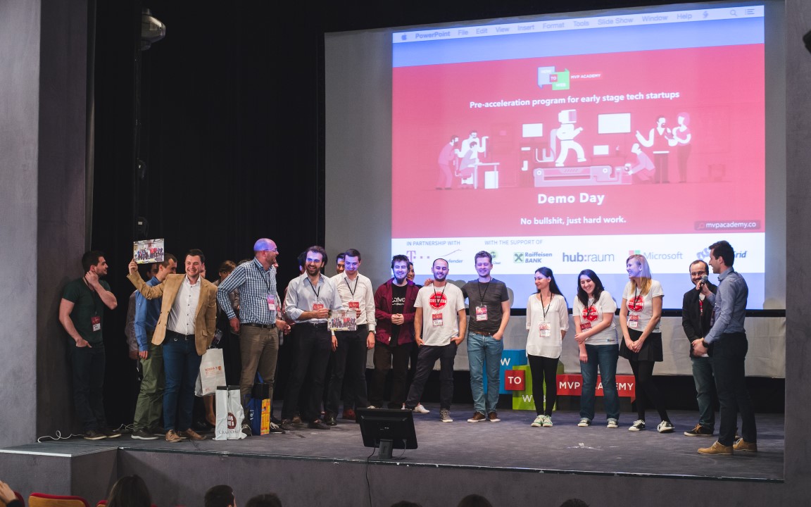 12 startup-uri cu potențial și-au prezentat produsele pe scena MVP Academy Demo Day