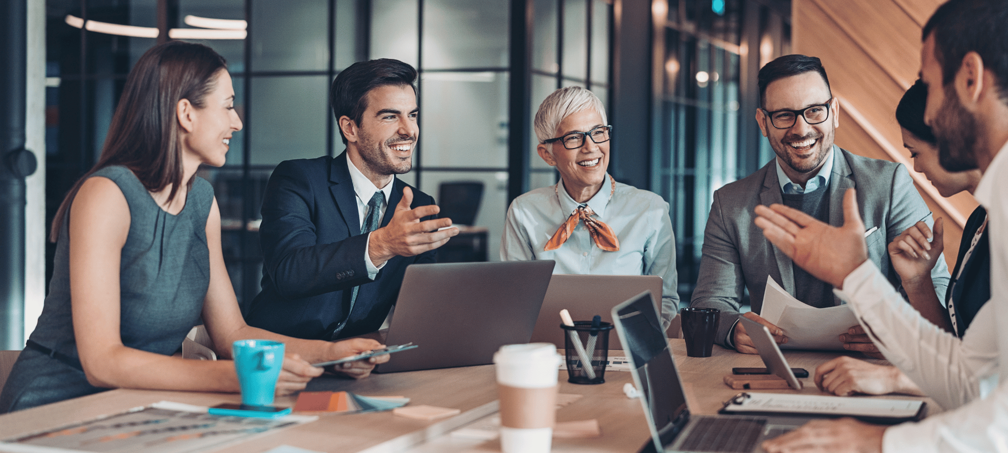 Cum a redus o companie IT procesele de lucru de la săptămâni la zile?