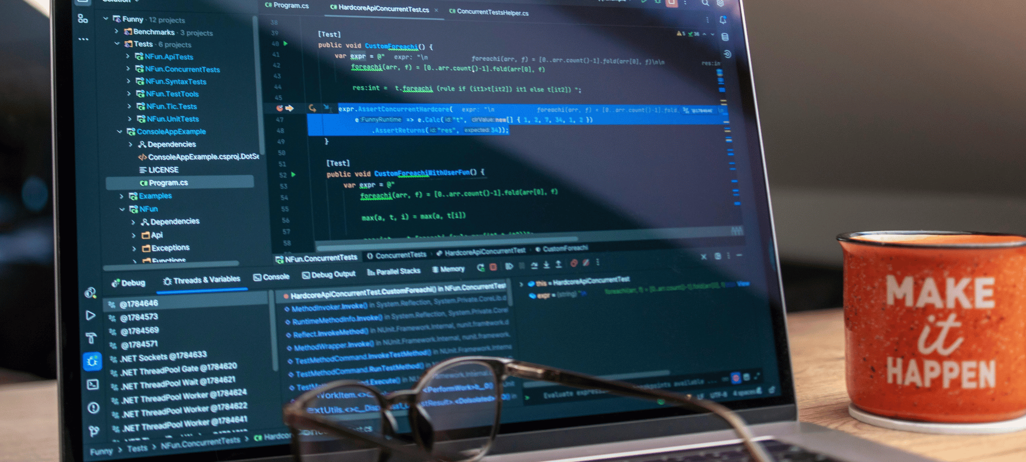 Când echipa IT nu mai face față: 7 semne că ai nevoie de outsourcing software