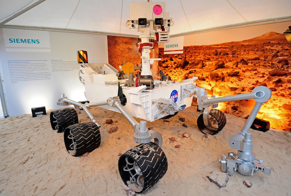 Siemens aduce la București replica robotului Curiosity, care explorează în prezent planeta Marte pentru NASA